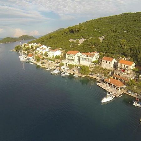 Apartments Sponga Полаче Экстерьер фото