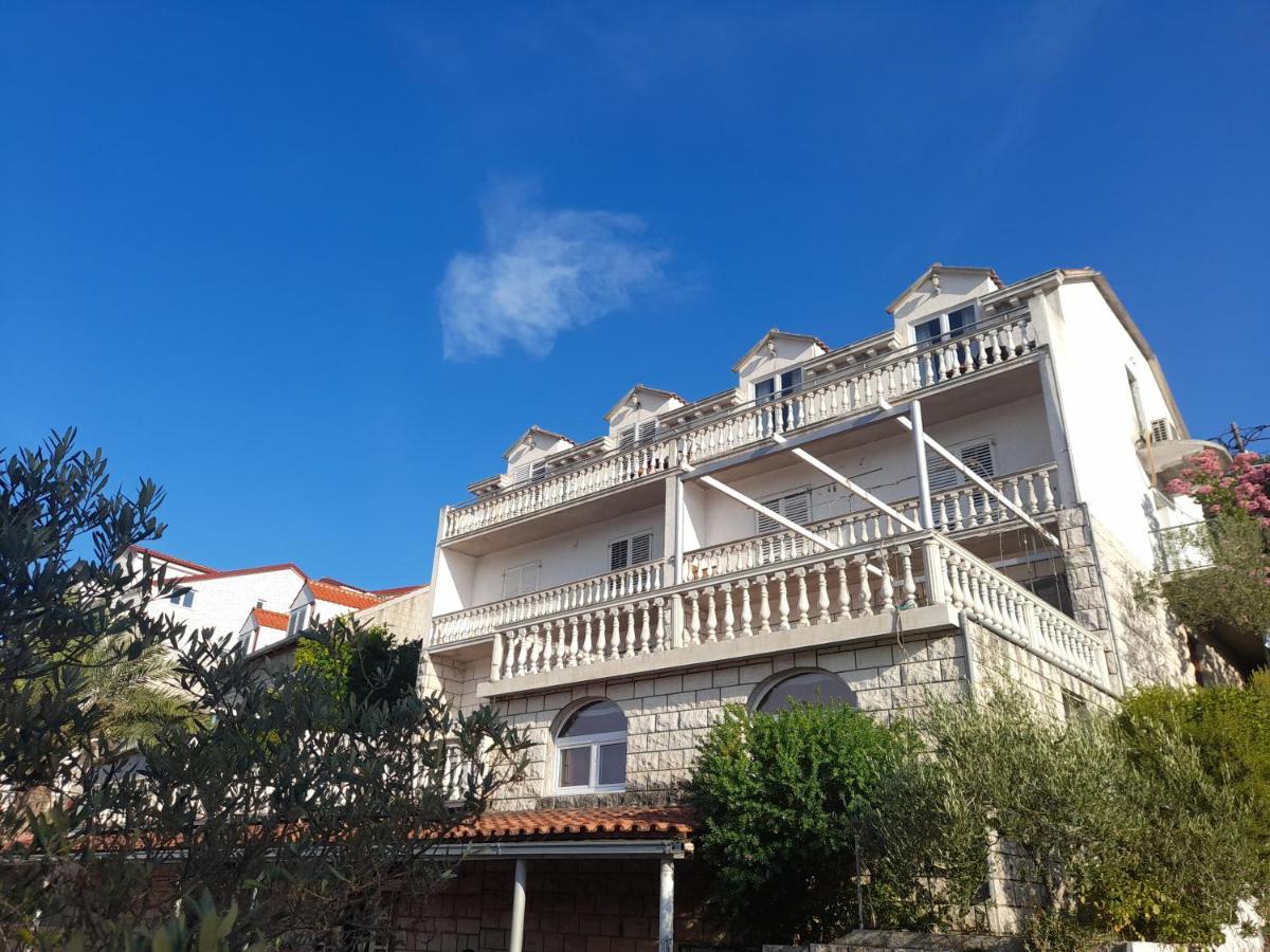 Apartments Sponga Полаче Экстерьер фото