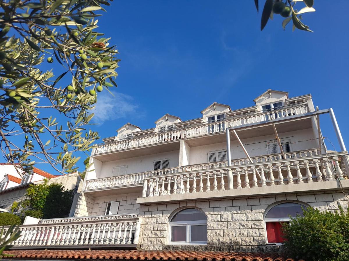 Apartments Sponga Полаче Экстерьер фото