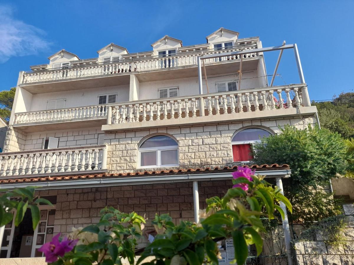 Apartments Sponga Полаче Экстерьер фото