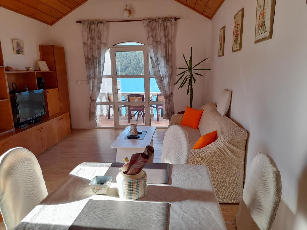 Apartments Sponga Полаче Экстерьер фото